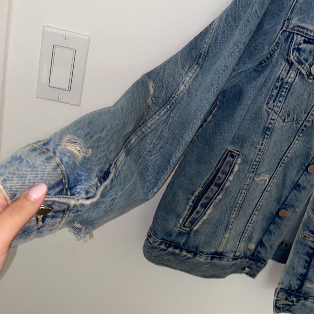 H&M Distressed Denim Jacket - Picture 4 of 6